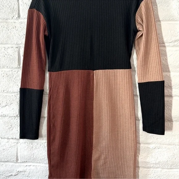 Color Block Ribbed Knit Mini Dress - Picture 2 of 5